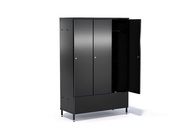 Metāla ģērbtuves skapji